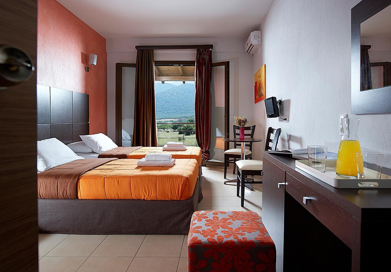 Orfeas Land Hotel Kormista Ruang foto